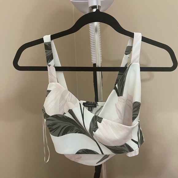 Dynamite floral wrap crop tank top - Picture 3 of 5